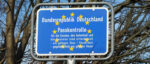 Schild an der deutschen Grenze: Bundesrepublik Deutschland - Passkontrolle